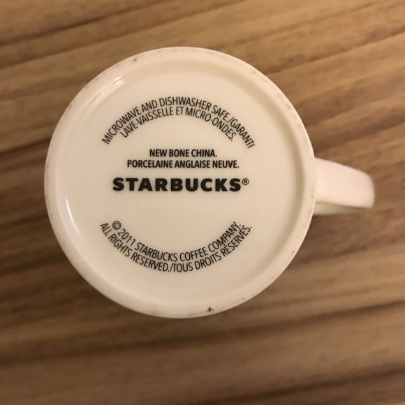 STARBUCKS 2011 SMALL MUG CUP WINTER FUN HOLIDAY ICE SKATING SLEDING RED PLANE. - Picture 5 of 5